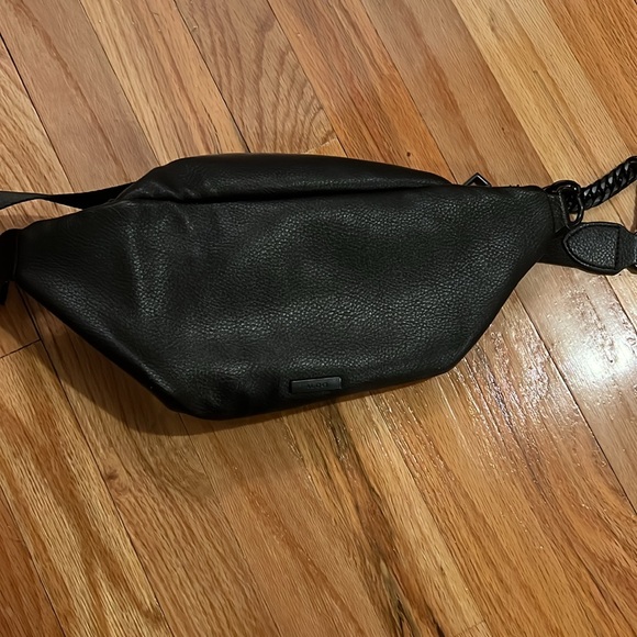 Black Leather Fanny Bag Shoulder Satchel - Picture 8 of 12